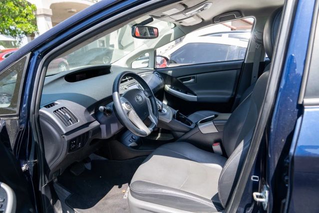 2015 TOYOTA PRIUS FOUR HATCHBACK 4D