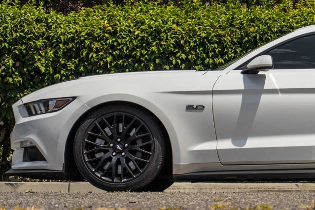2017 FORD MUSTANG GT COUPE 2D