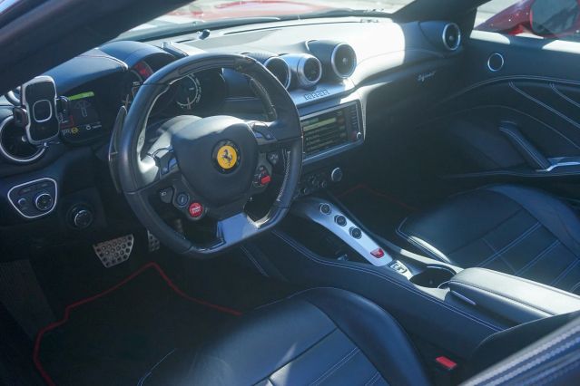 2016 FERRARI CALIFORNIA T CONVERTIBLE 2D