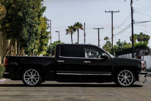 2015 CHEVROLET SILVERADO 1500 CREW CAB LTZ PICKUP 4D 5 3/4 FT