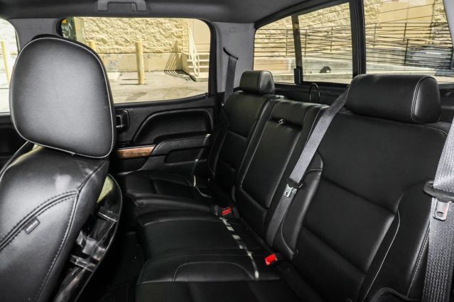2015 CHEVROLET SILVERADO 1500 CREW CAB LTZ PICKUP 4D 5 3/4 FT
