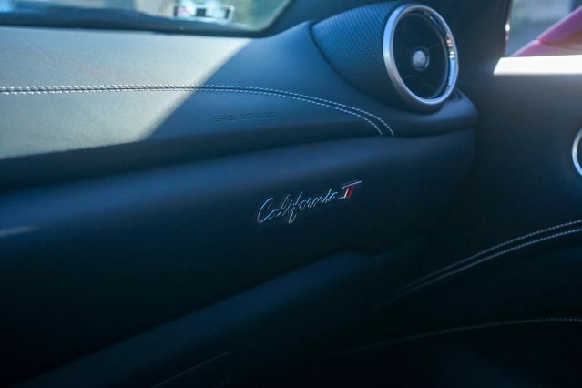 2016 FERRARI CALIFORNIA T CONVERTIBLE 2D