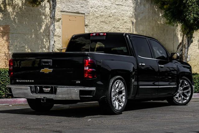 2015 CHEVROLET SILVERADO 1500 CREW CAB LTZ PICKUP 4D 5 3/4 FT