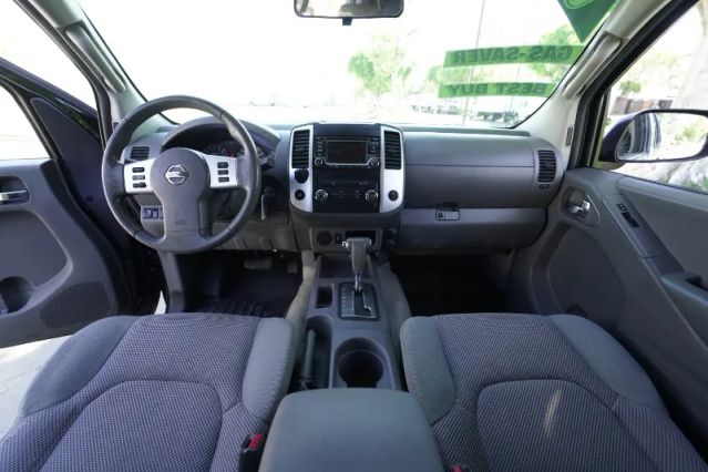 2015 NISSAN FRONTIER CREW CAB SV PICKUP 4D 5 FT