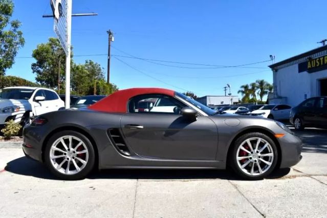 2018 PORSCHE 718 BOXSTER ROADSTER 2D