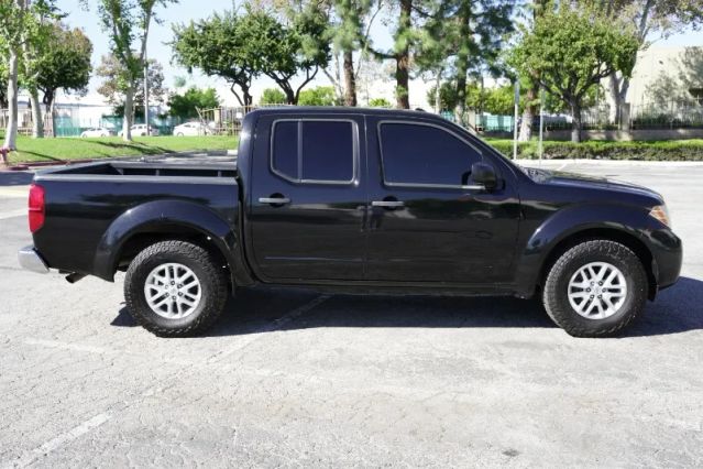 2015 NISSAN FRONTIER CREW CAB SV PICKUP 4D 5 FT