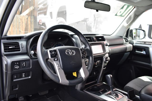 2016 TOYOTA 4RUNNER SR5 SPORT UTILITY 4D