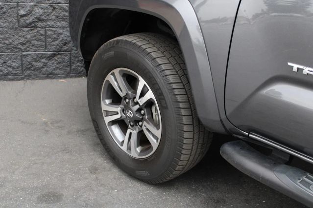2016 TOYOTA TACOMA DOUBLE CAB TRD SPORT PICKUP 4D 5 FT