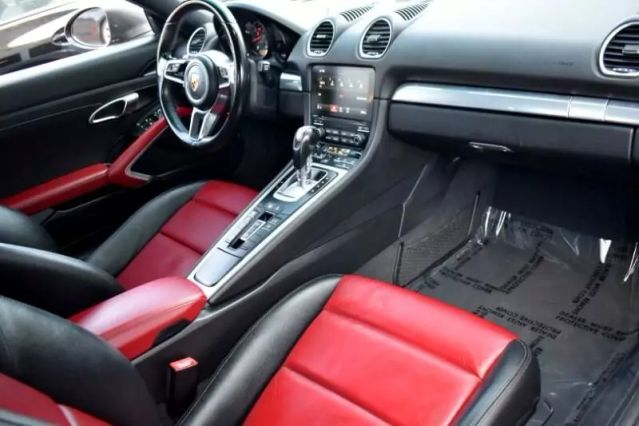 2018 PORSCHE 718 BOXSTER ROADSTER 2D