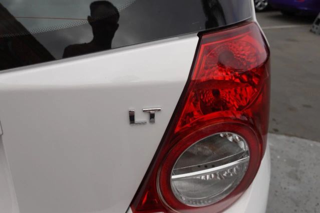 2009 CHEVROLET AVEO AVEO5 LT HATCHBACK SEDAN 4D