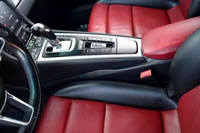 2018 PORSCHE 718 BOXSTER ROADSTER 2D