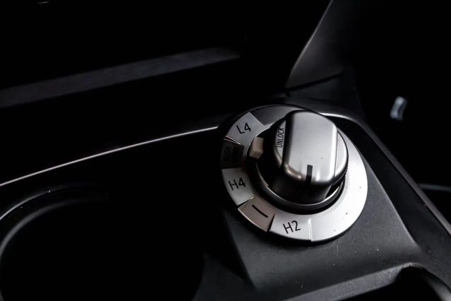 2016 TOYOTA 4RUNNER LIMITED SPORT UTILITY 4D