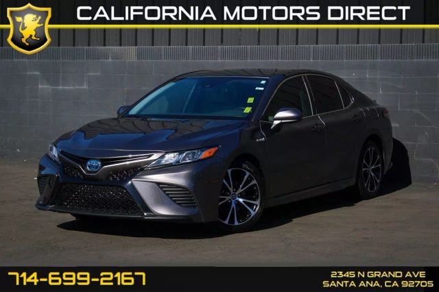 2019 TOYOTA CAMRY HYBRID SE SEDAN 4D