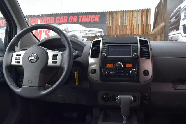 2019 NISSAN FRONTIER CREW CAB SL PICKUP 4D 5 FT