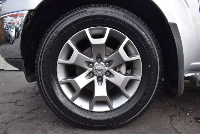 2019 NISSAN FRONTIER CREW CAB SL PICKUP 4D 5 FT