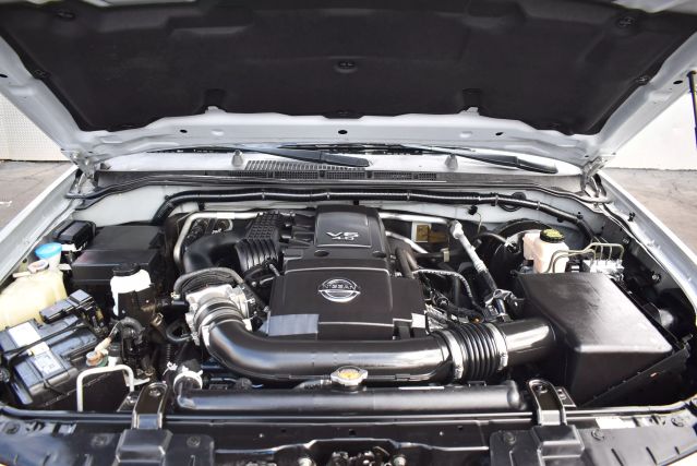 2019 NISSAN FRONTIER CREW CAB SL PICKUP 4D 5 FT