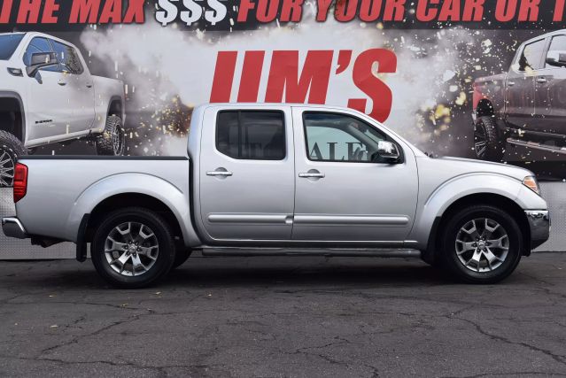 2019 NISSAN FRONTIER CREW CAB SL PICKUP 4D 5 FT