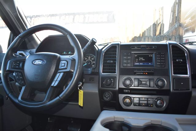 2017 FORD F150 SUPERCREW CAB XLT PICKUP 4D 5 1/2 FT