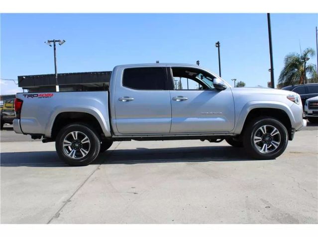 2018 TOYOTA TACOMA DOUBLE CAB TRD SPORT PICKUP 4D 5 FT