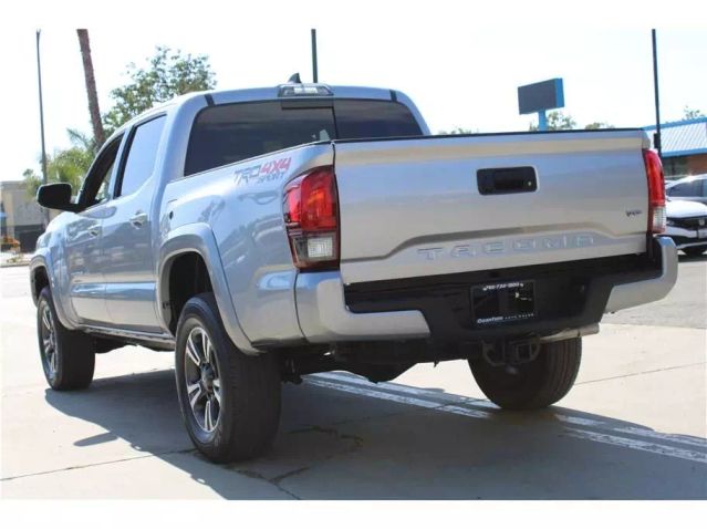 2018 TOYOTA TACOMA DOUBLE CAB TRD SPORT PICKUP 4D 5 FT