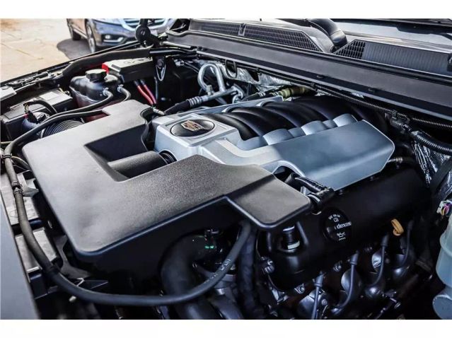 2017 CADILLAC ESCALADE ESV LUXURY SPORT UTILITY 4D