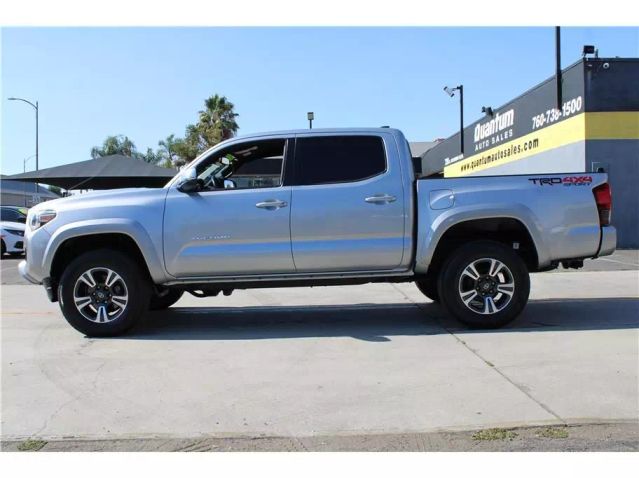 2018 TOYOTA TACOMA DOUBLE CAB TRD SPORT PICKUP 4D 5 FT