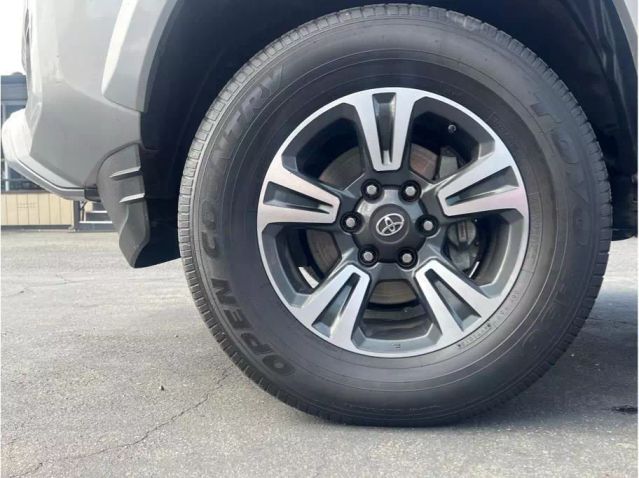 2018 TOYOTA TACOMA DOUBLE CAB TRD SPORT PICKUP 4D 5 FT