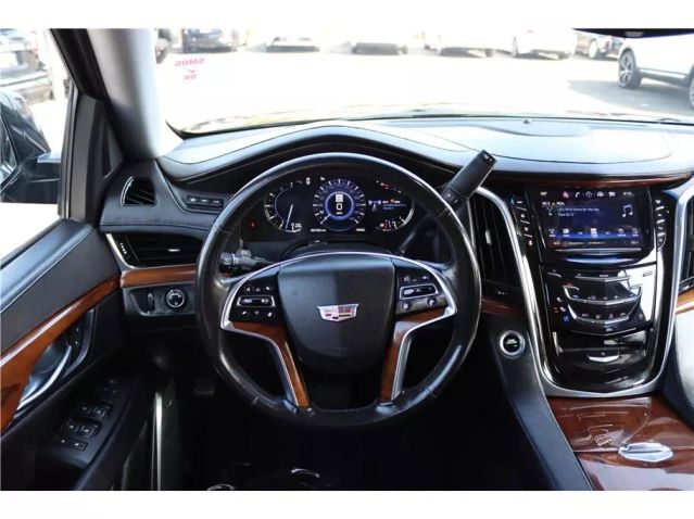 2017 CADILLAC ESCALADE ESV LUXURY SPORT UTILITY 4D