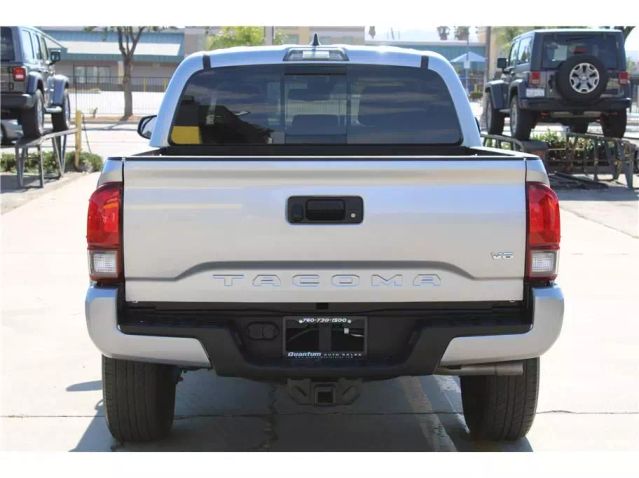 2018 TOYOTA TACOMA DOUBLE CAB TRD SPORT PICKUP 4D 5 FT