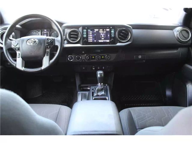 2018 TOYOTA TACOMA DOUBLE CAB TRD SPORT PICKUP 4D 5 FT