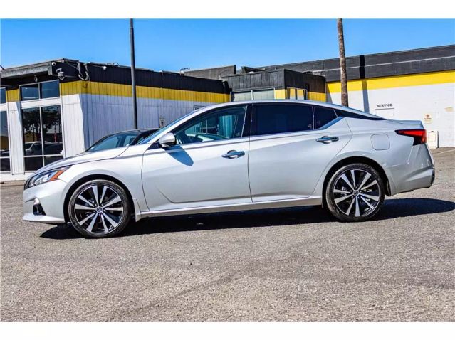 2021 NISSAN ALTIMA 2.5 PLATINUM SEDAN 4D