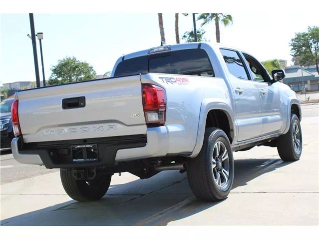2018 TOYOTA TACOMA DOUBLE CAB TRD SPORT PICKUP 4D 5 FT