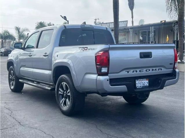 2018 TOYOTA TACOMA DOUBLE CAB TRD SPORT PICKUP 4D 5 FT