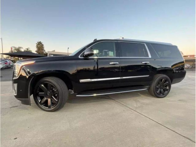2017 CADILLAC ESCALADE ESV LUXURY SPORT UTILITY 4D