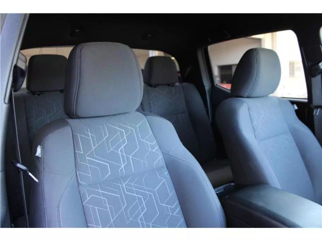 2018 TOYOTA TACOMA DOUBLE CAB TRD SPORT PICKUP 4D 5 FT