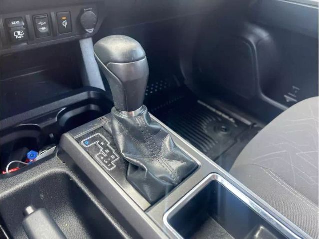 2018 TOYOTA TACOMA DOUBLE CAB TRD SPORT PICKUP 4D 5 FT