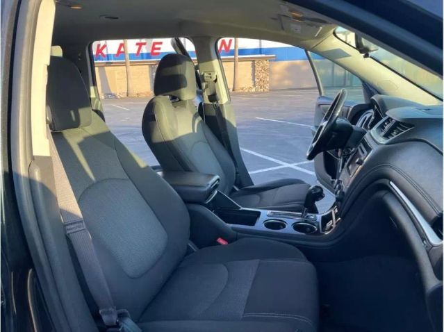 2015 CHEVROLET TRAVERSE LT SPORT UTILITY 4D