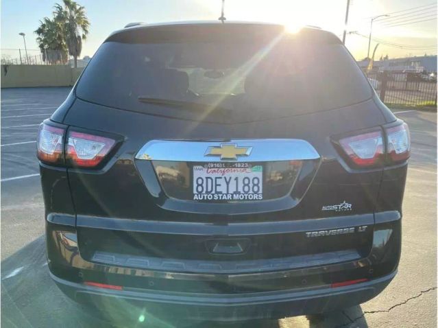 2015 CHEVROLET TRAVERSE LT SPORT UTILITY 4D