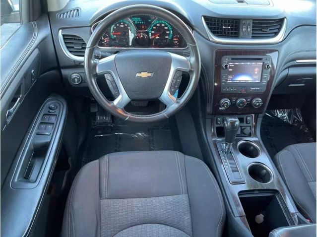 2015 CHEVROLET TRAVERSE LT SPORT UTILITY 4D