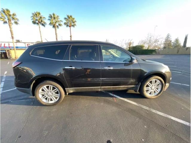 2015 CHEVROLET TRAVERSE LT SPORT UTILITY 4D