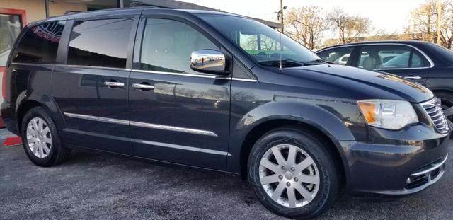 USED CHRYSLER TOWN & COUNTRY 2014 for sale in San Antonio