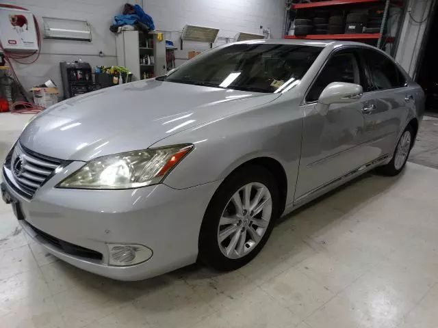 Lexus es 2011