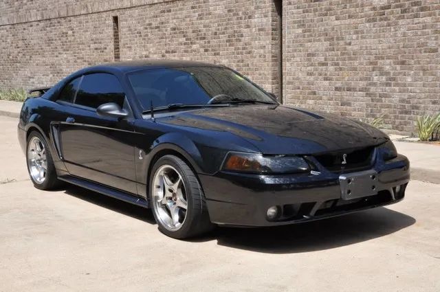 2001 FORD MUSTANG