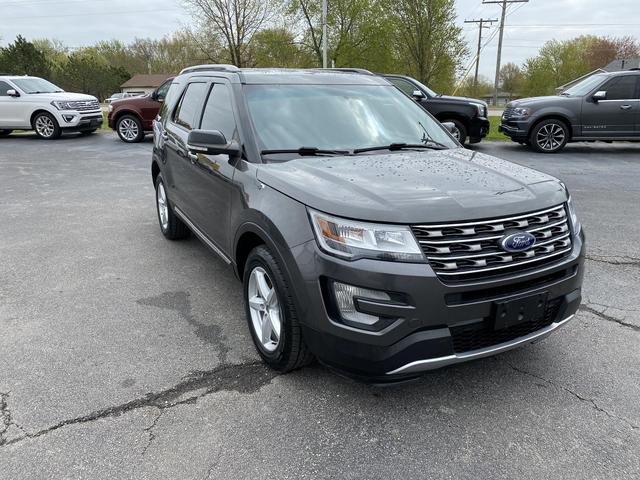 16 Ford Explorer Xlt Sport Utility 4d Westlake Financial