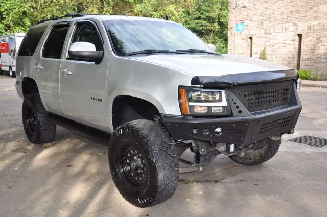 2011 CHEVROLET TAHOE
