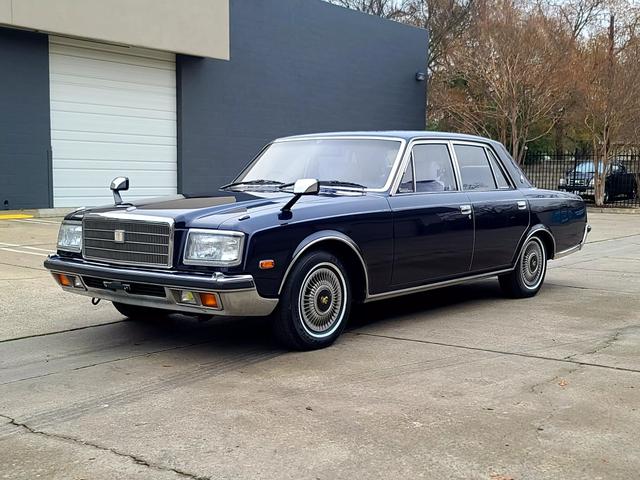 USED TOYOTA CENTURY 1989 for sale in Sacramento, CA | Vans From Japan