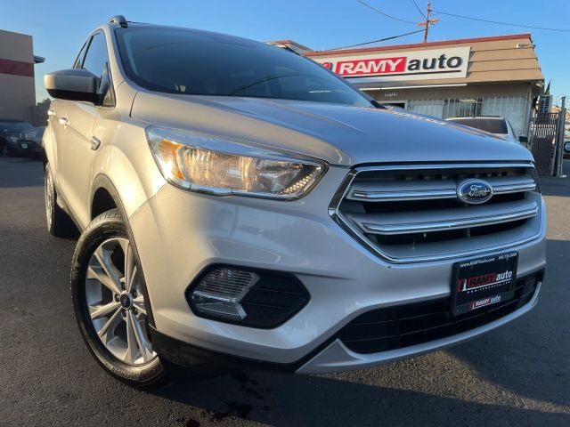 2018 FORD ESCAPE SE SPORT UTILITY 4D