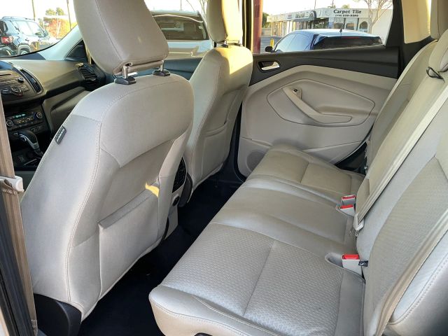 2018 FORD ESCAPE SE SPORT UTILITY 4D