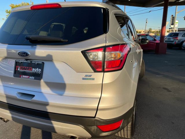 2018 FORD ESCAPE SE SPORT UTILITY 4D
