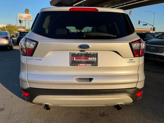 2018 FORD ESCAPE SE SPORT UTILITY 4D